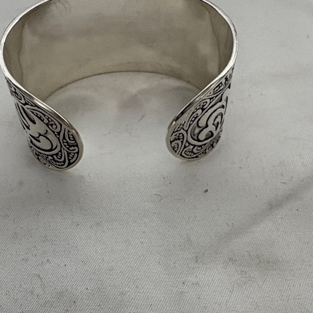 Premier Designs Retired Intricate Monte Carlo Silver Tone Cuff Bracelet - Picture 3 of 3
